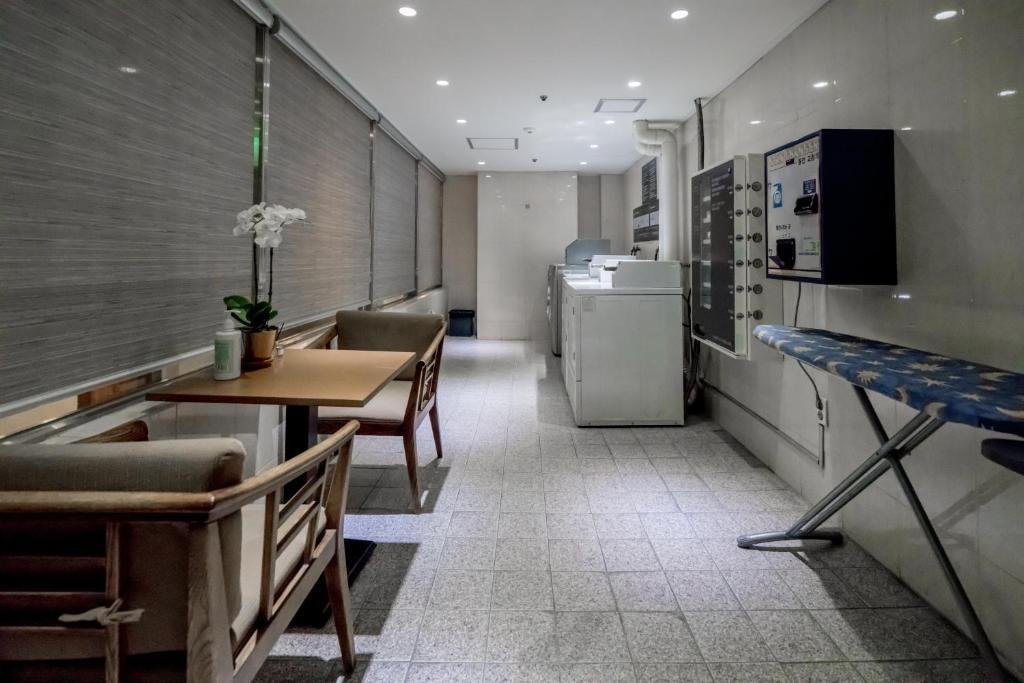 Oriens Hotel & Residences Myeongdong Seoul Eksteriør billede
